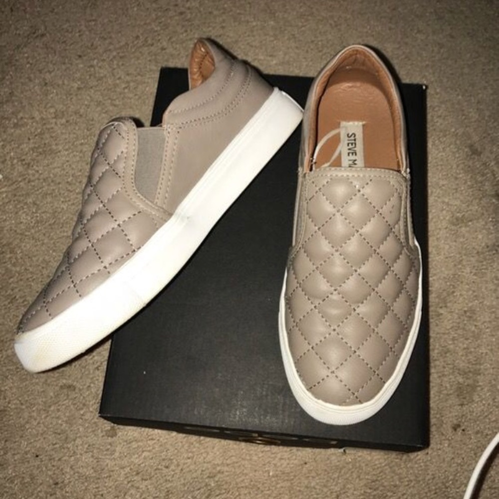 Steve Madden Slip ons